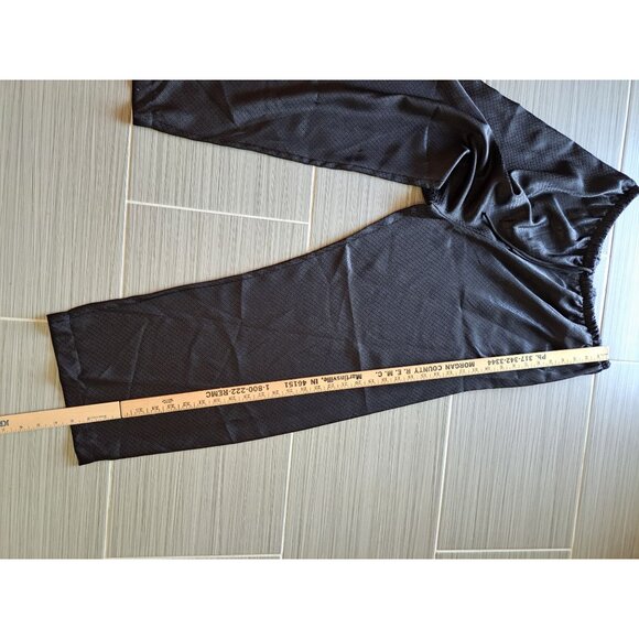 Natori Women's NEW Embroidered Black 2Piece Pajama Set Size L Silky New Tag Gift - Picture 10 of 10